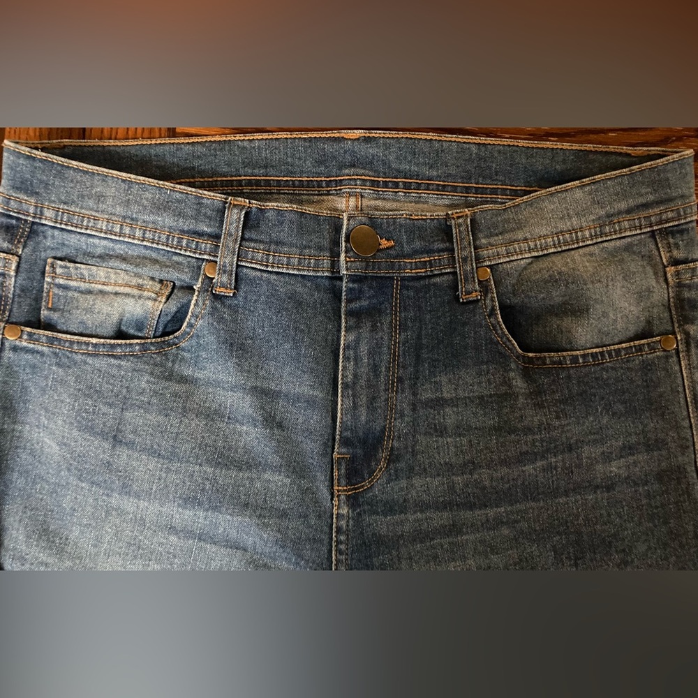 Jeans - Picture 3 of 4